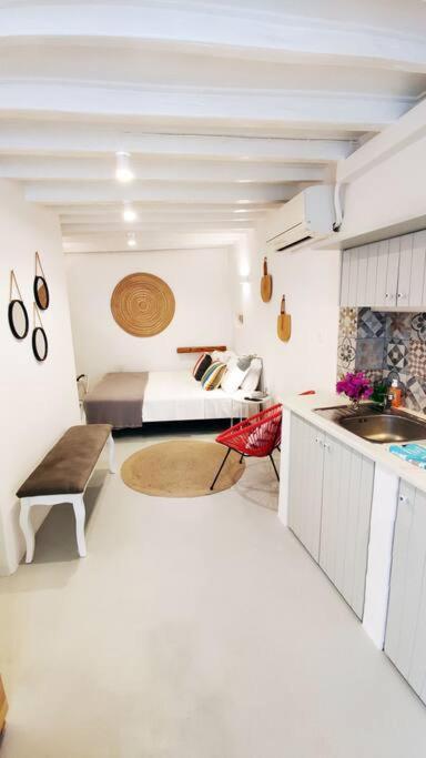Bougainvillea Cave Suite - Old Town Mykonos Town ภายนอก รูปภาพ